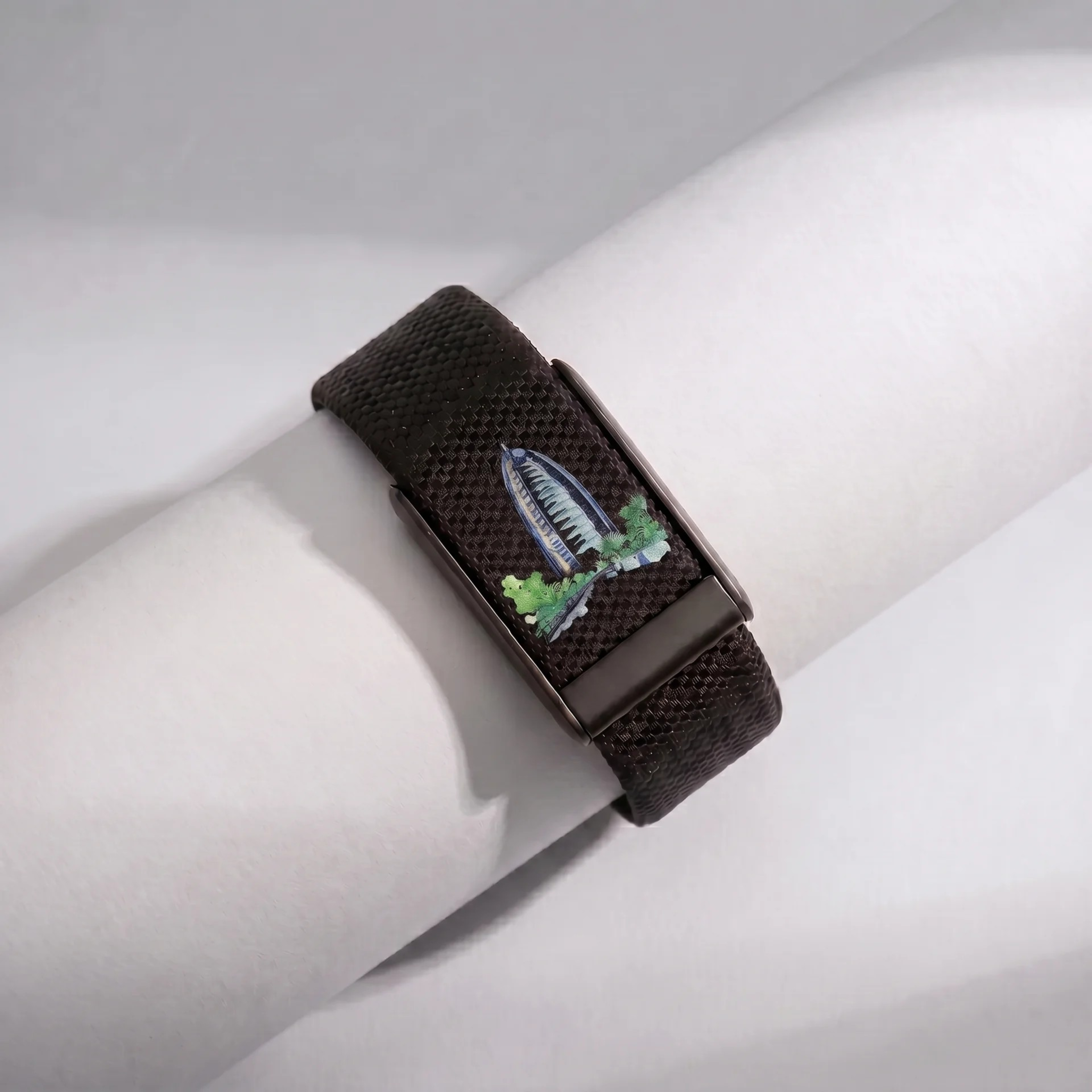Desert billionaire black
